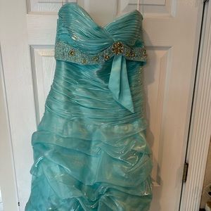 Teal knee length ruffled dress